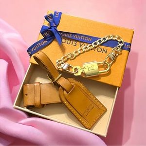 $575 Louis Vuitton Bundle! Padlock & Key, Luggage Tag & Poignant, Chain & Box!